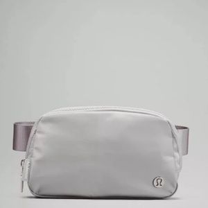 NWT Lululemon Everywhere Belt Bag Silver Drop SILD